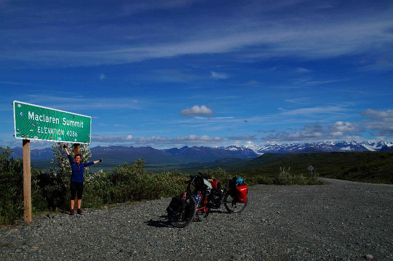 2017-alaska-042.jpg - Denali highway, Maclaren Summit