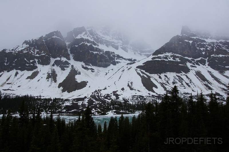 Canada-2012-015.JPG - Bow River