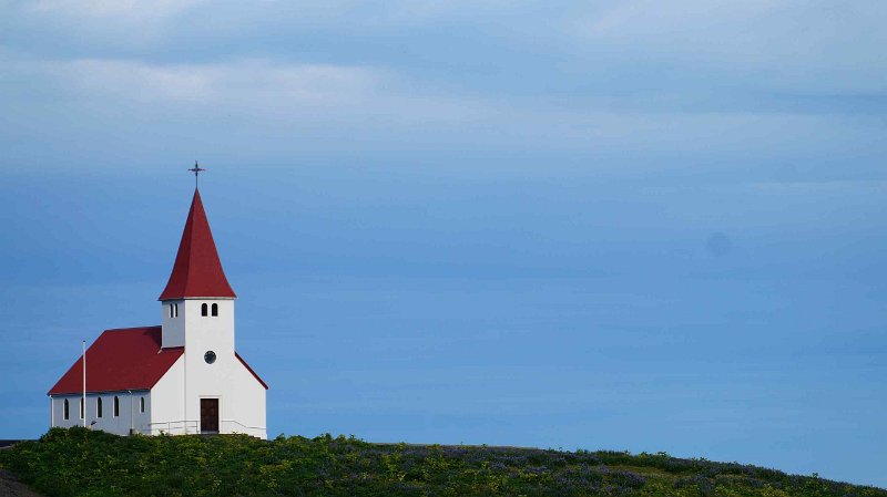 2016-ijsland-068.jpg - Kerk van Vik