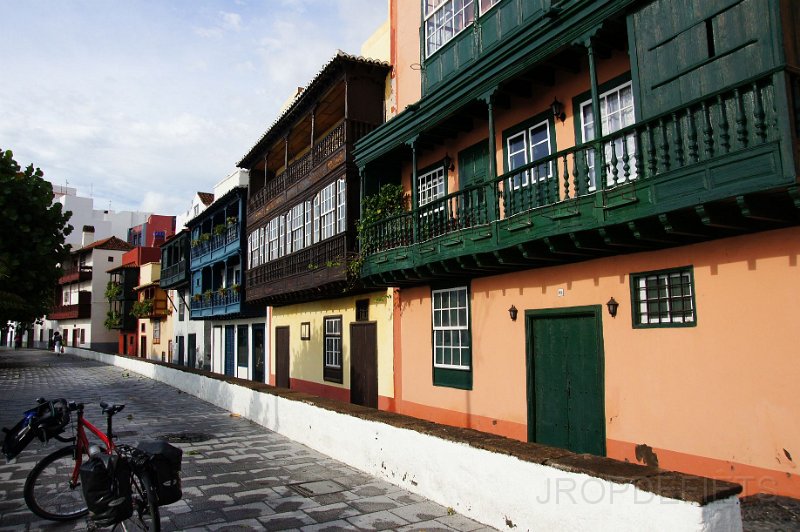 la-palma-2012-001.jpg - Balcones in Santa Cruz
