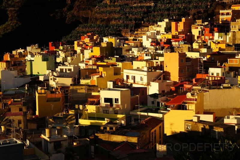 la-palma-2012-014.jpg - Tazacorte in de avondzon