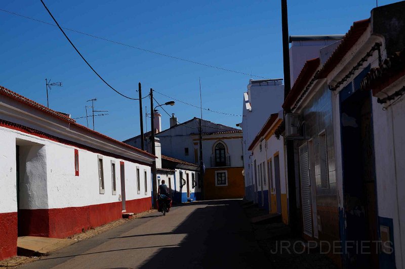 2015-spanje-028.jpg - Typisch dorpsstraatje