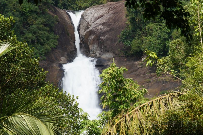 2014-sri-lanka-007.jpg - Bopath waterval