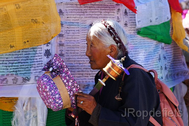 DSC02736.JPG - Lhasa, Jokhang tempel