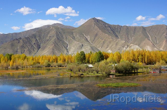 DSC02944.JPG - op weg naar Lhasa vanaf het Ganden klooster