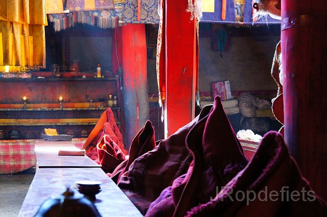 DSC03528.JPG - Klooster in Shegar