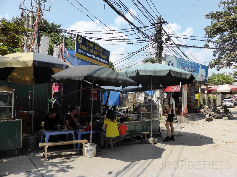 vietnam2018-006.jpg - Eetstalletje in Hanoi