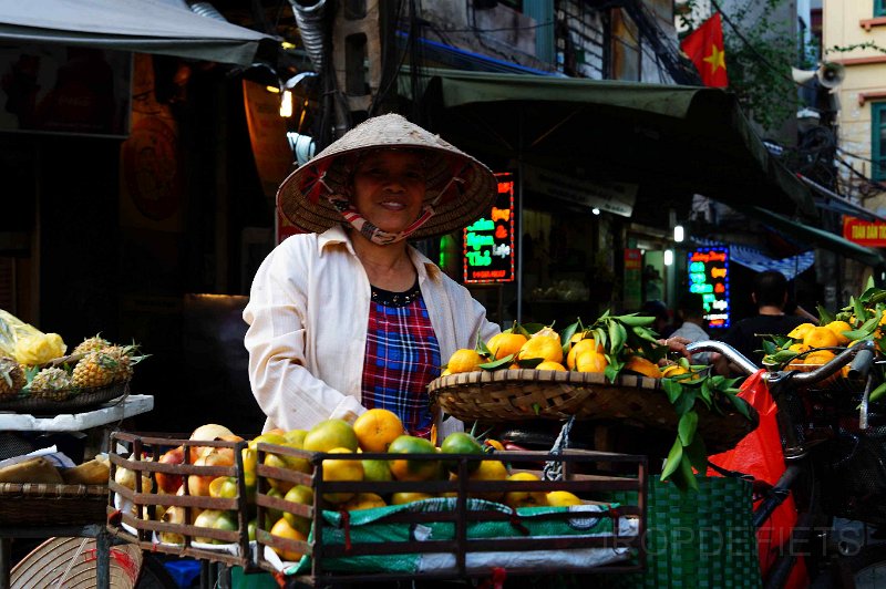 vietnam2018-010.jpg - In Hanoi