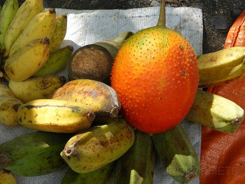 vietnam2018-049.jpg - Rare oranje vrucht