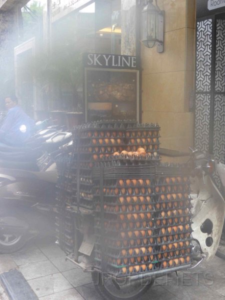 vietnam2018-142.jpg - Breekbaar transport