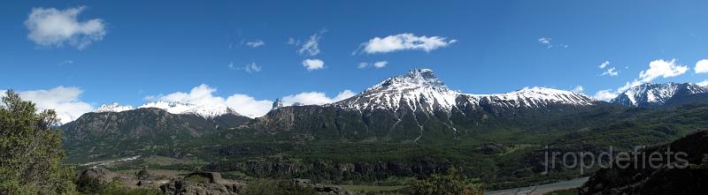 IMG_1480_panorama.jpg - Villa Cerro Castillo